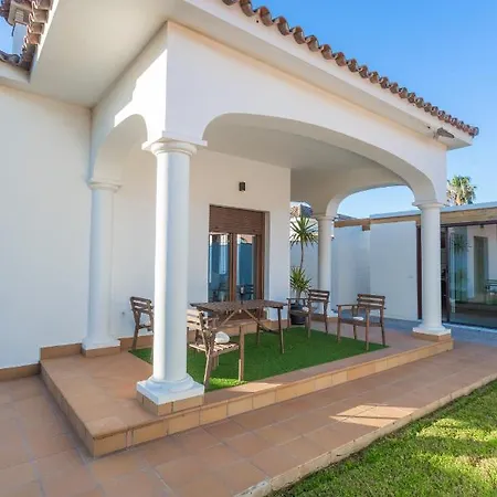 De Lujo Climatizada. Piscina Y Jardin Privado